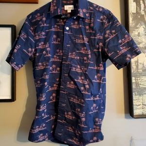 Sonoma mens short-sleeved button up shirt small